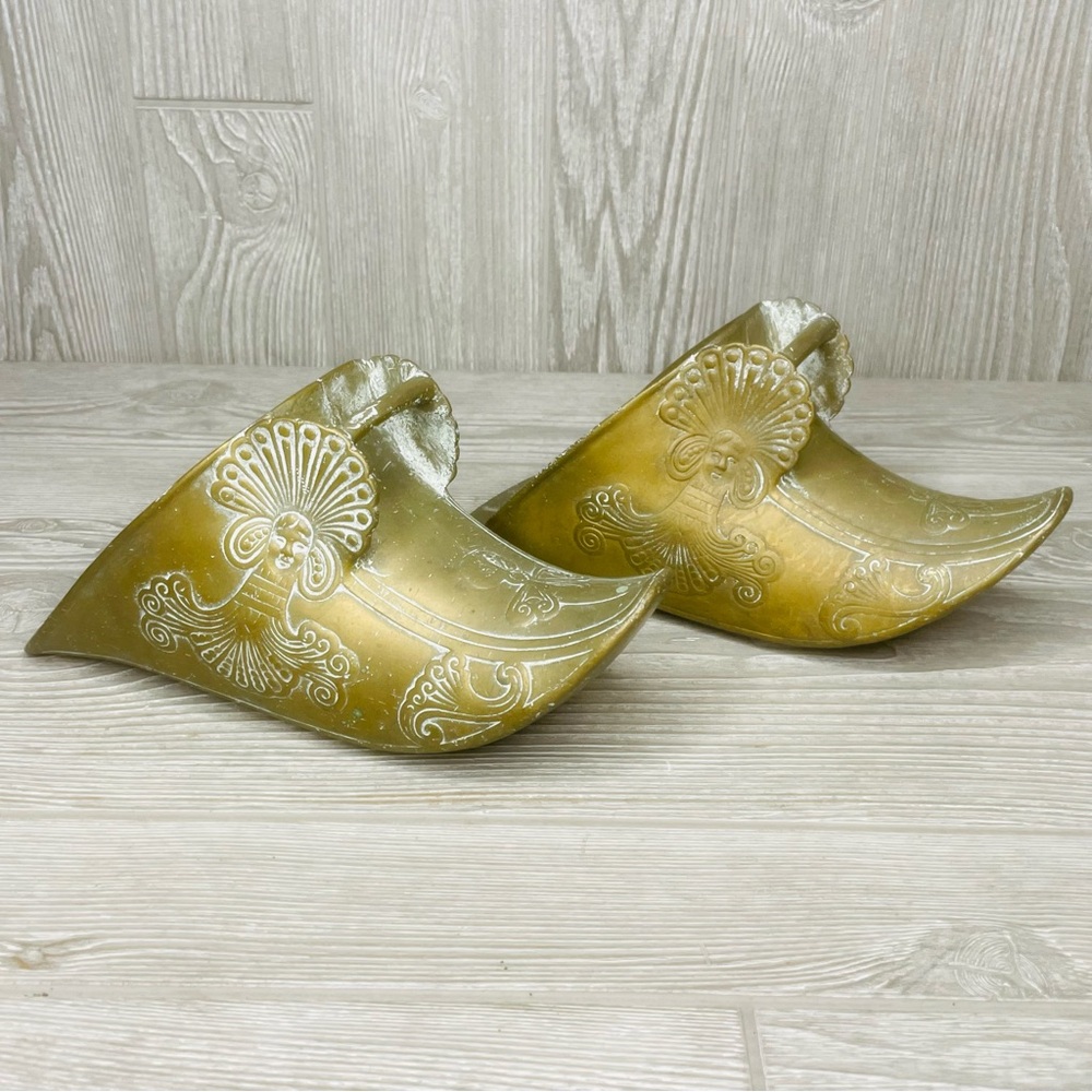 Vintage Pair of 2 Spanish Conquistador Style Brass Horse Saddle Stirrups decor